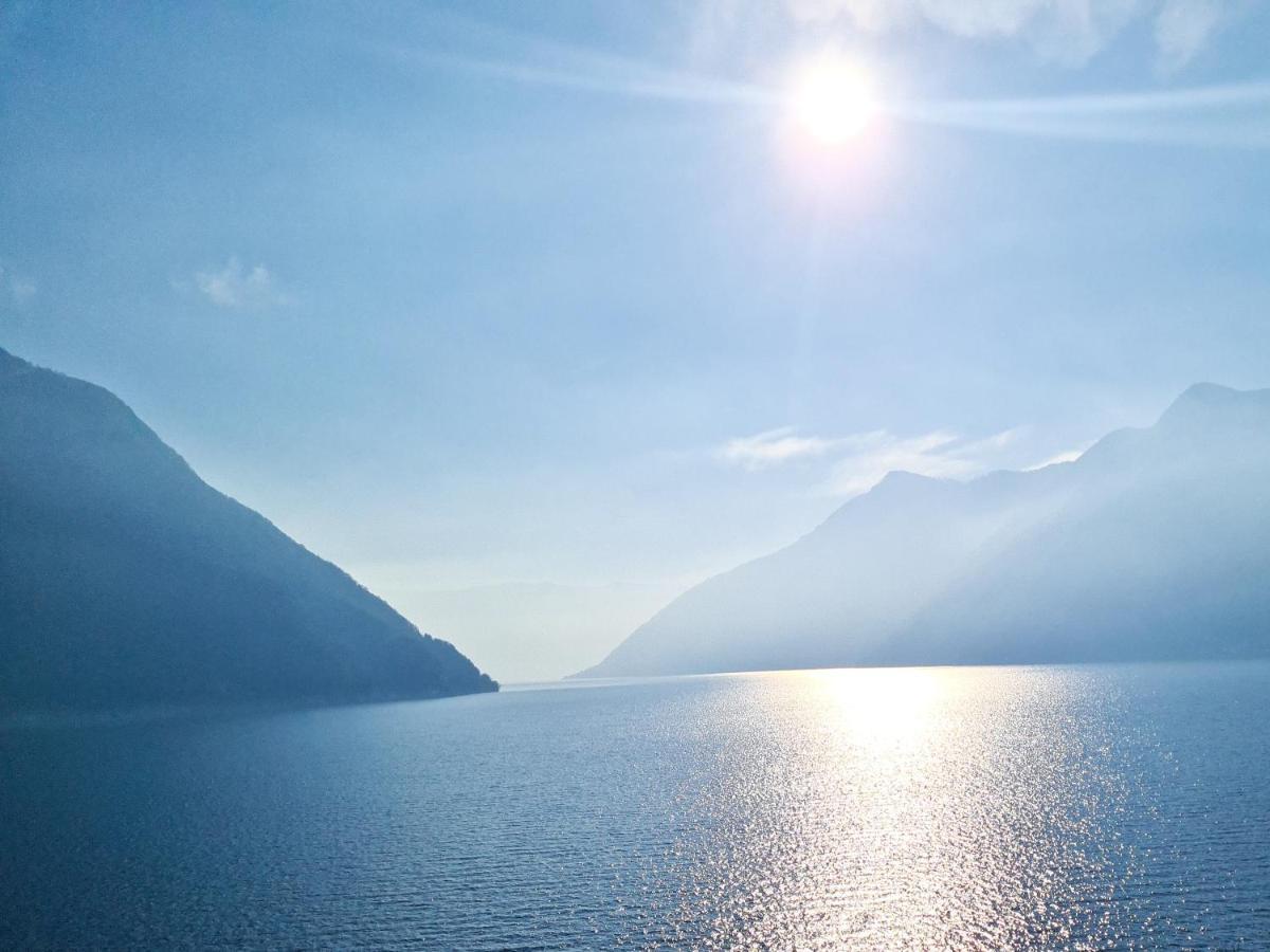 Colonno Panoramica Lago Di Como Exteriör bild